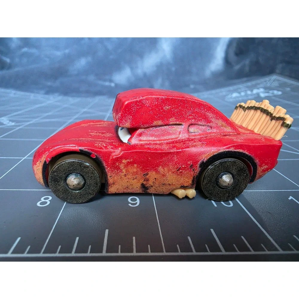 Disney Pixar Cars On The Road Caveman Lightning McQueen Die-Cast Mattel HKY48